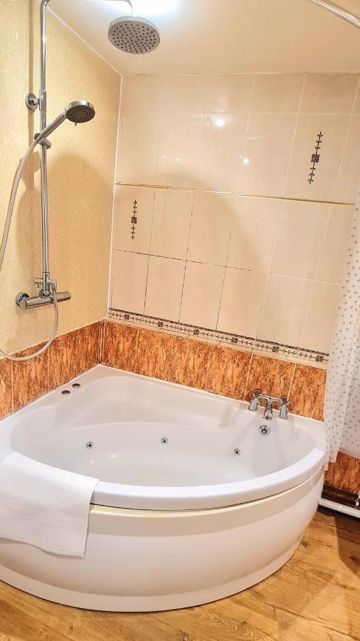 Luxury Five Bedroom Deluxe Duplex I Centre I Fully Equipped I Fountainpark Appartement *