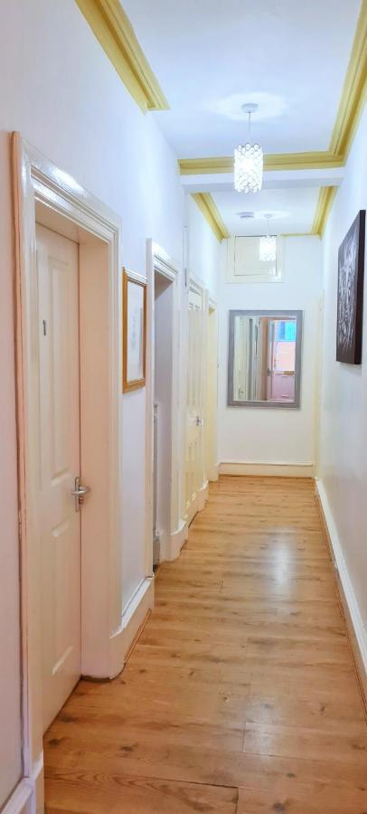 Luxury Five Bedroom Deluxe Duplex I Centre I Fully Equipped I Fountainpark Appartement *