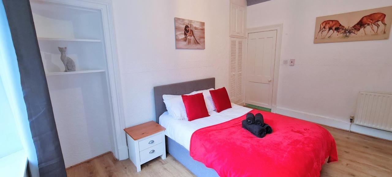 Luxury Five Bedroom Deluxe Duplex I Centre I Fully Equipped I Fountainpark Appartement EDI